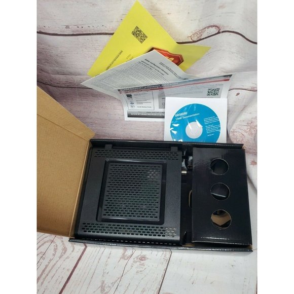 Motorola Surfboard Extreme Wireless Cable Modem And Gigabit Router - Picture 8 of 12